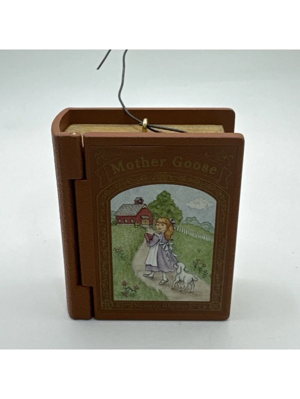 Hallmark Ornament: 1996 Mary had a Little Lamb With Box